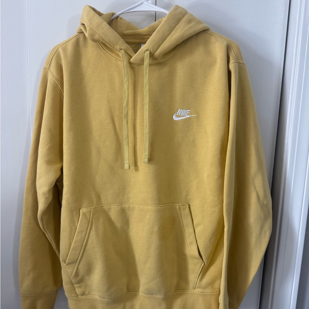 Nike Sportswear Men's Size Medium Mustard Hoodie Sportswear Worn once! NWOT